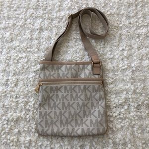Michael Kors Jet Set Logo Crossbody Handbag